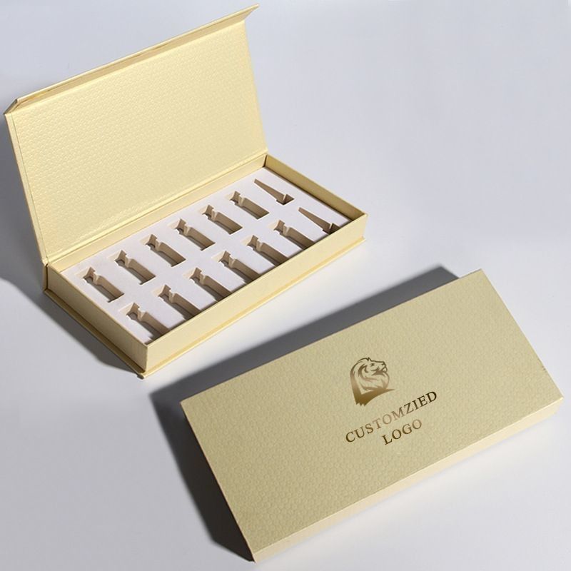 Rectangular Luxury Rigid Magnetic Gift Box para embalagens de perfumes Skincare Set óleo essencial