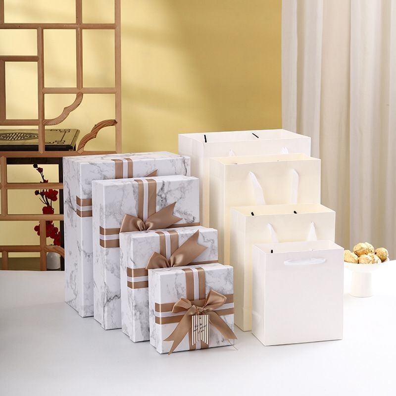 Impressão de dois lados Festival de casamento cosmético Perfumes Papel de cartão Embalagem de presente Caixa de cartão Costas de envio personalizadas com tampa