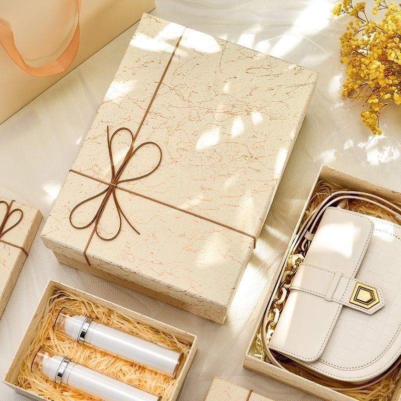 Estampagem Quente Maquiagem Cobertura e Caixa Base Cosméticos Perfumes Papel de Cartão Caixa Regalo