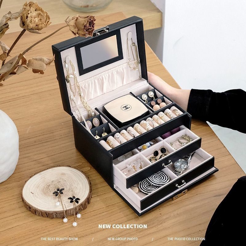 Medium PU Leather Flannel Packaging Caixa de presente para Anel Brinco Pendente Colar Pulseira Relógio Relógio Cigarro Perfume Jóias