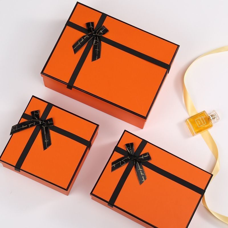 Cartão de embalagem impresso sob medida para chapéus Brinquedos Luvas de boxe Produtos domésticos Cosméticos T-Shirt Flores de perfume