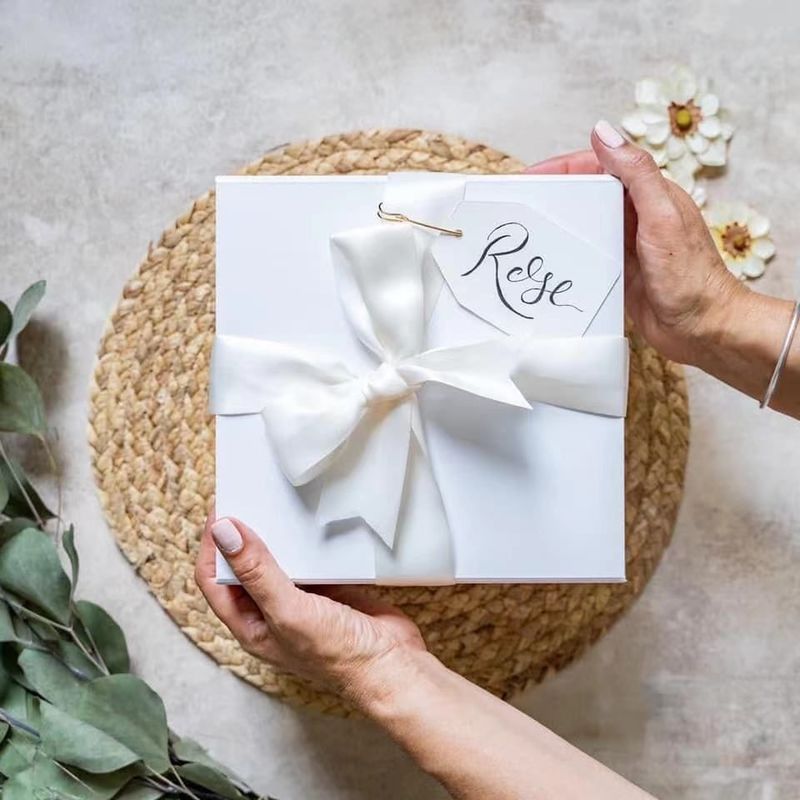 Caixa de presente de cartão branco de fecho magnético personalizado para o Dia da Mãe Dia dos Namorados